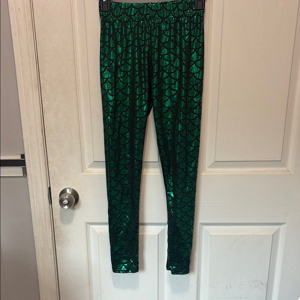 Green Mermaid Scale Leggings